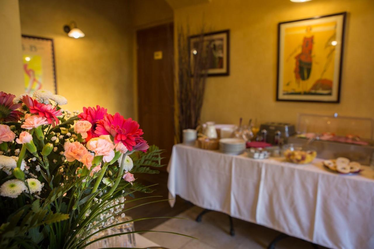 Hotel Rous Plzen Bagian luar foto