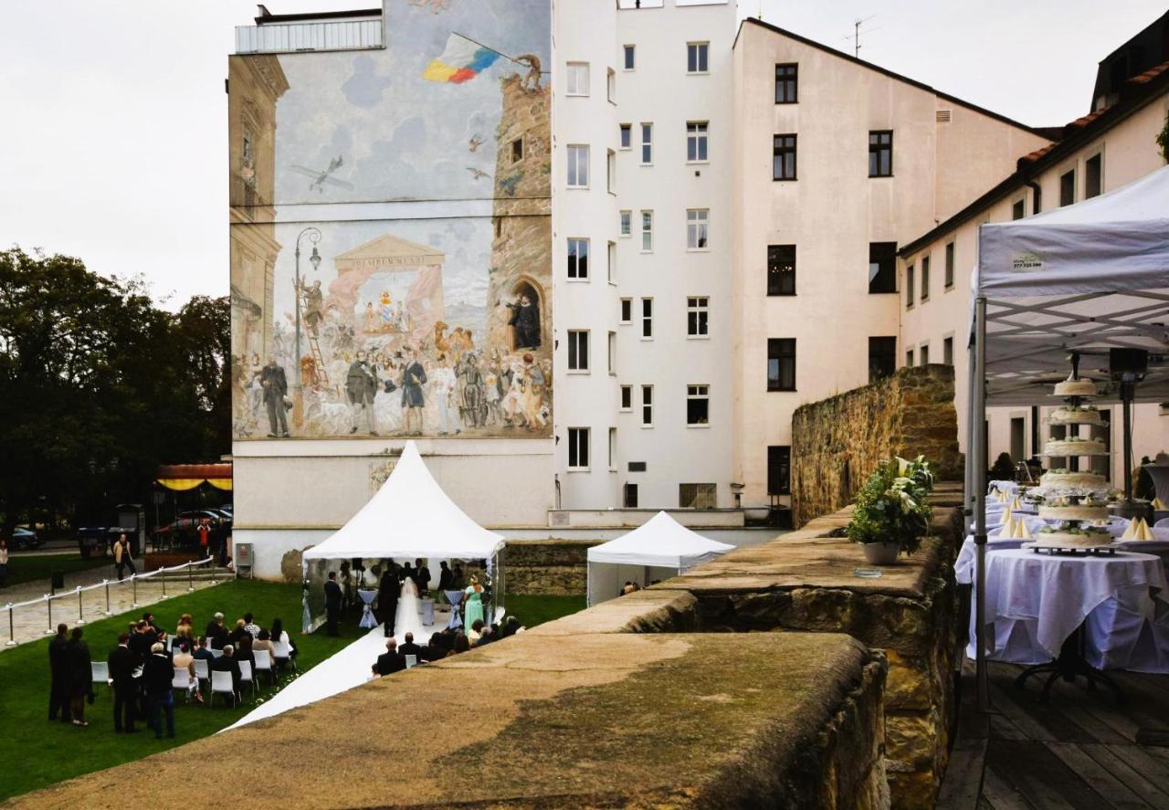 Hotel Rous Plzen Bagian luar foto