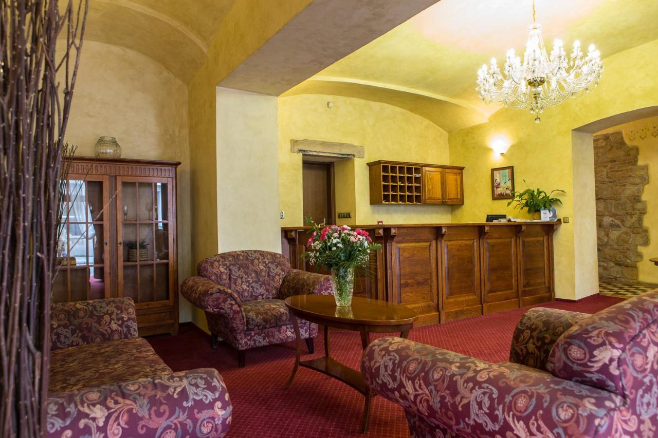 Hotel Rous Plzen Bagian luar foto