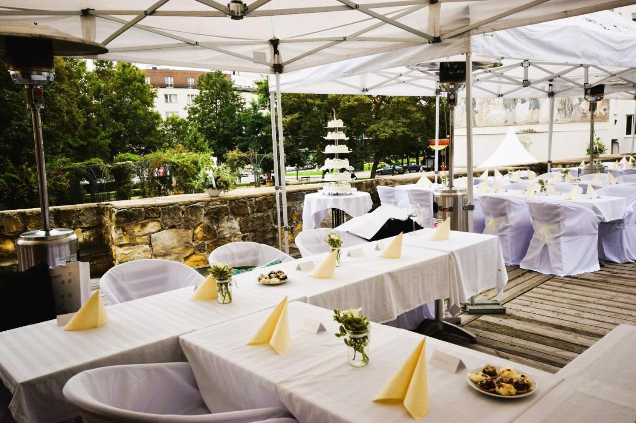 Hotel Rous Plzen Bagian luar foto